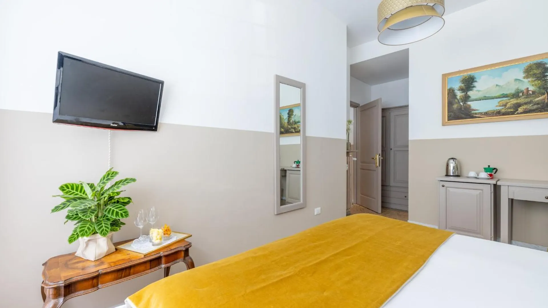 Next Stop Vatican Guesthouse Rome 0*,  Italy