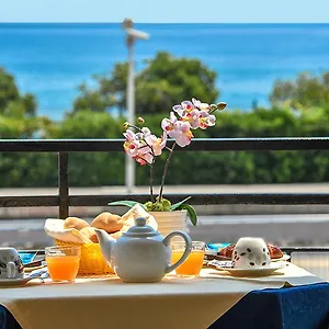 https://hotel-claudia-loano.hotelitalianriviera.com